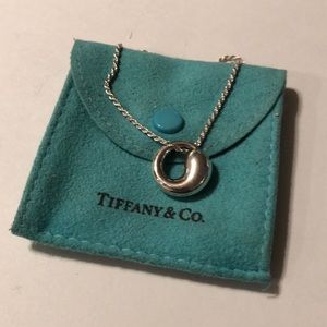 Tiffany & Co. Eternal circle pendant